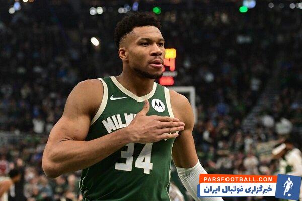 آغاز رژه ورزشکاران 205 کشور با پرچمداری ستاره بسکتبال NBA